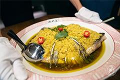 深圳最浪费的餐厅，3.8折吃剁椒鱼头